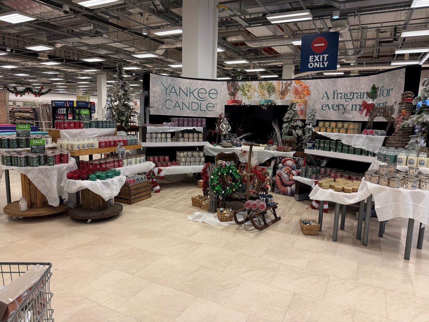 Yankee Candle holiday display in an exchange
